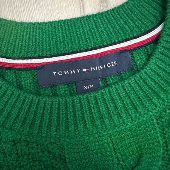Tommy Hilfiger Green Cable Knit Sweater - Picture 2 of 4